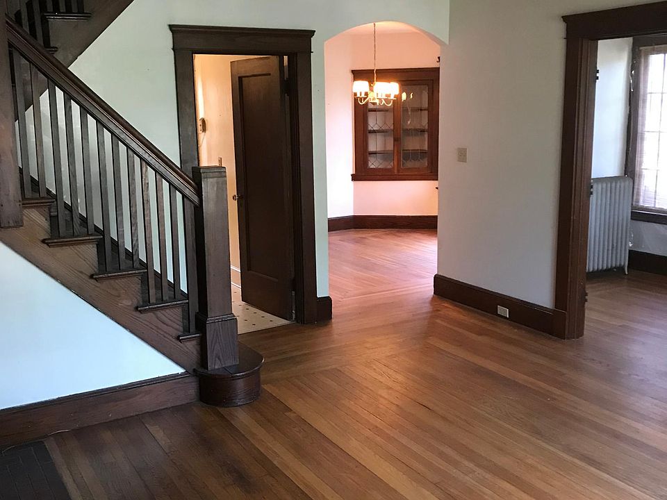 2nd image of 814 Edgewood Ave