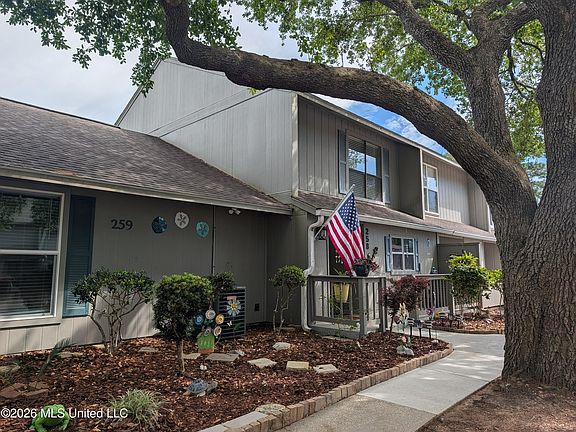 2nd image of 258 Highpoint Dr