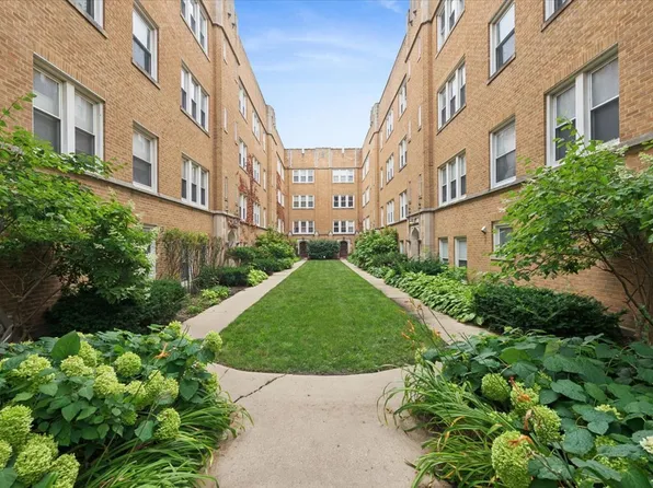 2541 Prairie Ave APT 1, Evanston, IL 60201