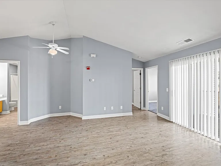 Cross Lake Apartments — Photo 36