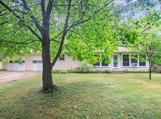 58466 Stoldt Rd, Three Rivers, MI 49093