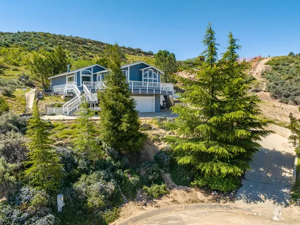 42804 Whetstone Dr, Lake Hughes, CA 93532