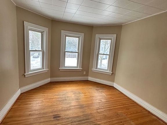 2nd image of 490 Glenwood Ave
