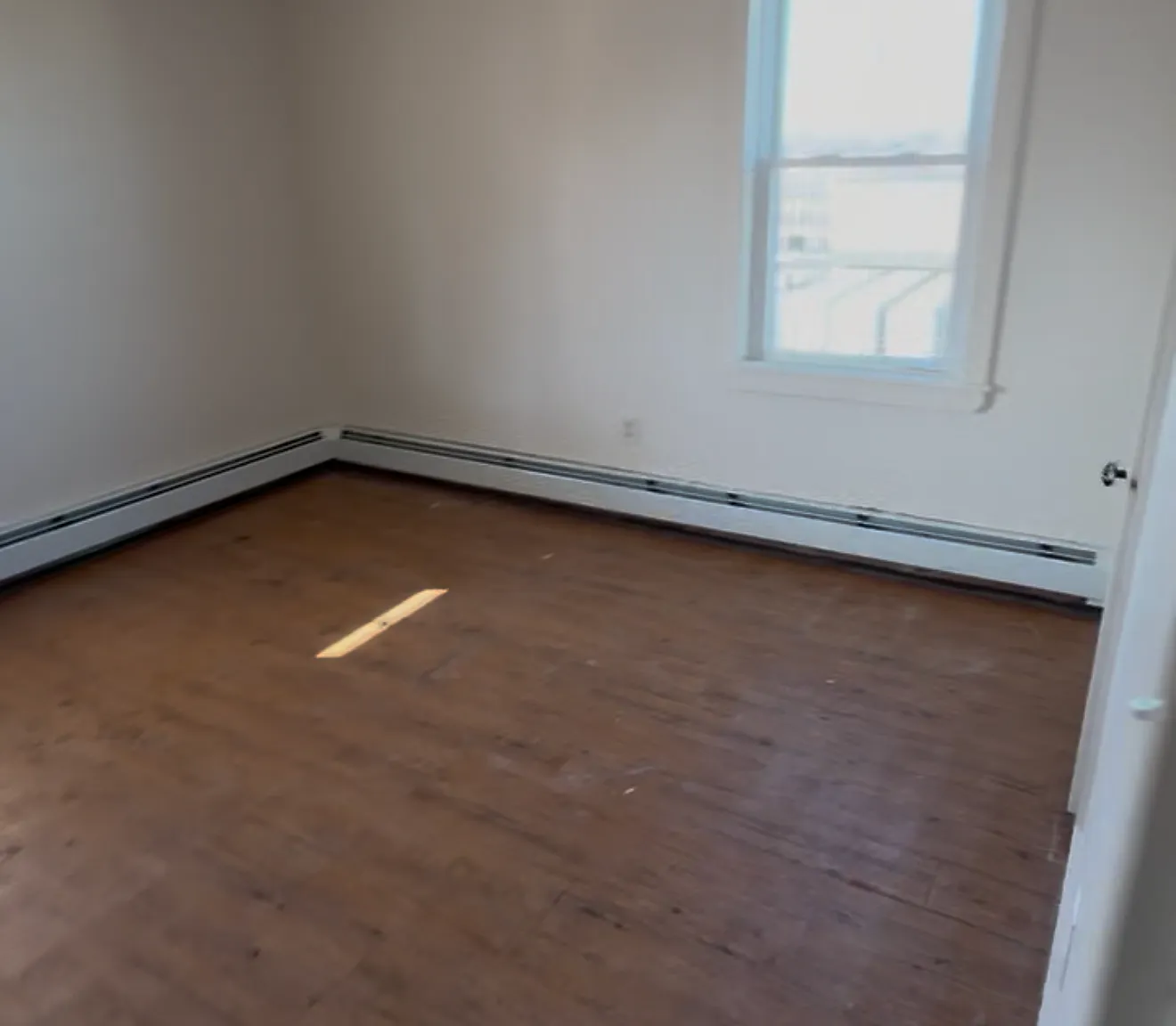 3 bed, $1,700 — Photo 3