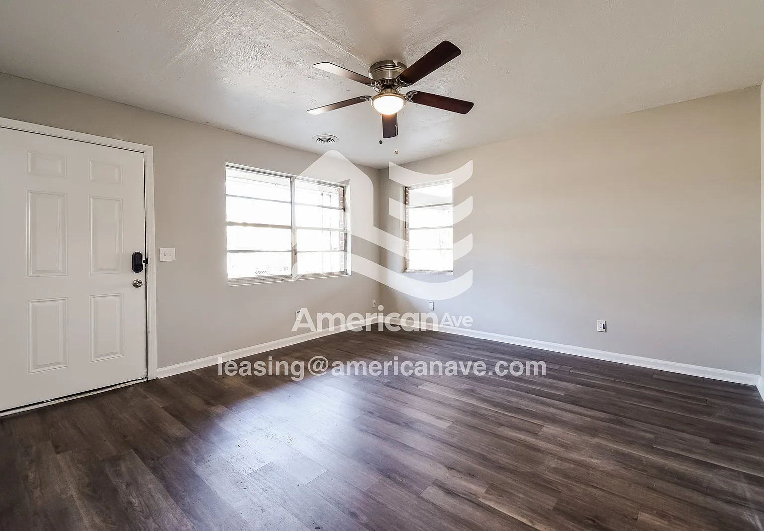 3 bed, 1.5 bath, 1091 sqft, $1,450 — Photo 2