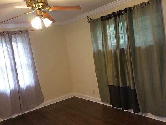 3rd image of 603 Bonnie Lassie Ave