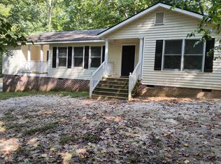 218 Beachcliff Rd, Blackstone, VA 23824