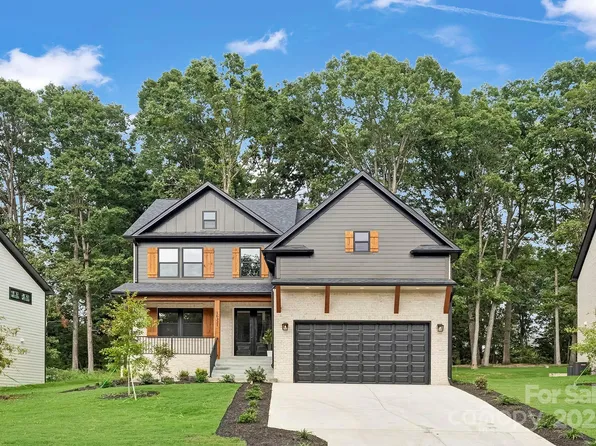 16321 Riverpointe Dr, Charlotte, NC 28278