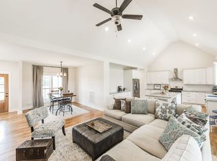 3186 Battle Creek Rd, Springfield, TN 37172