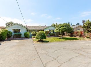 27 Calabasas Rd, Freedom, CA 95019