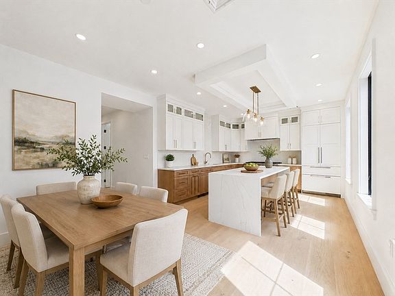 4th image of 244 L St #2
