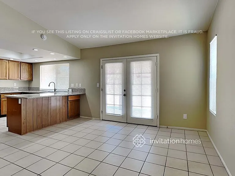 5634 W Altadena Ave — Photo 6