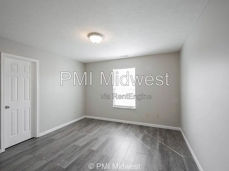 2526 Copper Hill Dr — Photo 21