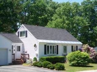 457 Salmon Falls Rd, Rochester, NH 03868