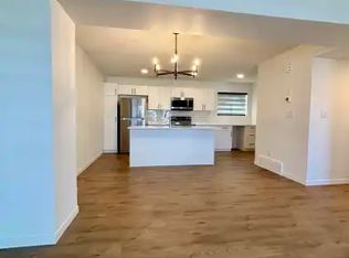 1213 McLeod Ave #1A, Spruce Grove, AB T7X 4B7