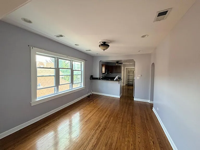 5540 N Luna Ave #2 — Photo 3