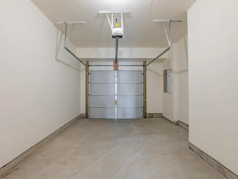 2618 Lassen Walk #A — Photo 46