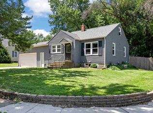 1300 English Blvd, Marion, IA 52302