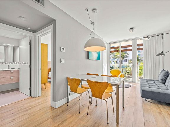 5th image of 1215 West Ave #303