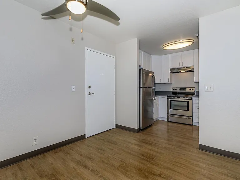 Heritage Pointe Senior Apartments — Photo 37
