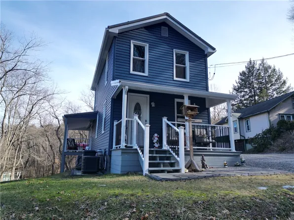 106 Medical Center Rd, Chicora, PA 16025