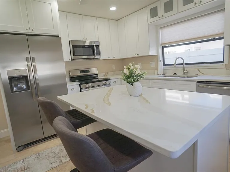 929 Lantana Ave — Photo 29