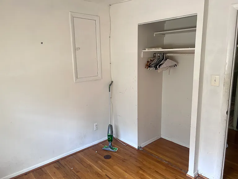 5209 Bangor Dr — Photo 10