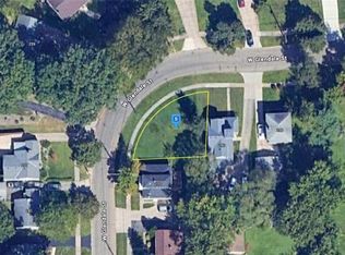 W Glendale St, Bedford, OH 44146