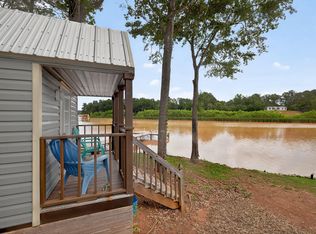 289 Burtom Rd, Eatonton, GA 31024