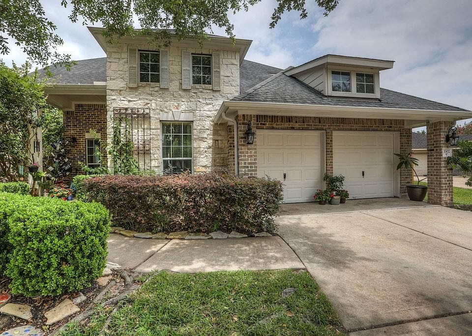 1st image of 3302 Thistlegrove Ln