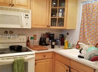 9470 Live Oak Pl APT 207, Davie, FL 33324