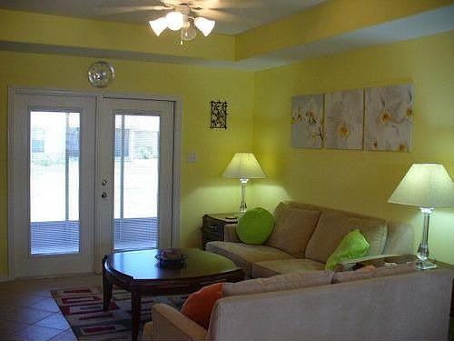 1st image of 19 Pinehurst Dr