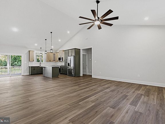 5th image of 191 Seagull Ct