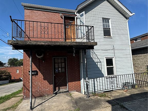 5th image of 613 8th St