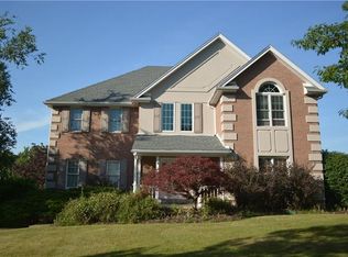 6000 W Grove Cir, Gibsonia, PA 15044