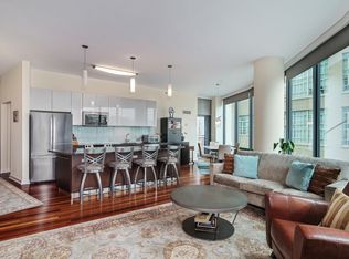 2101 Market St #3O2, Philadelphia, PA 19103
