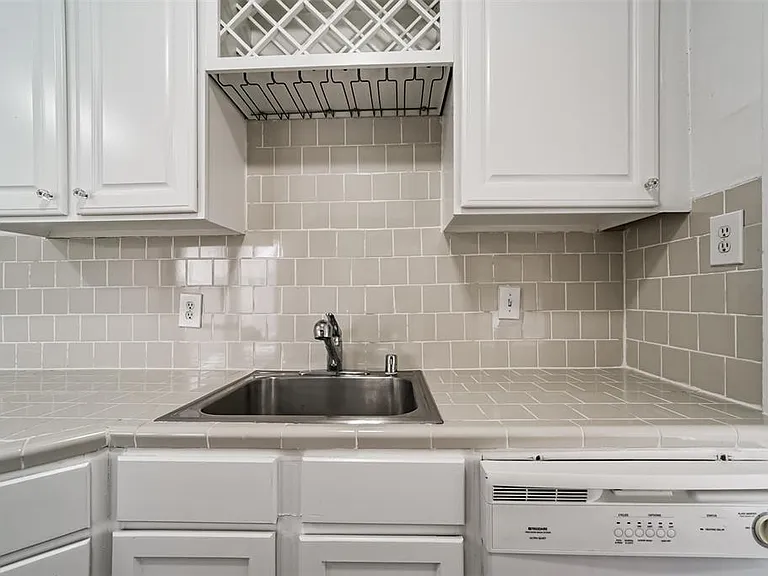 2235 Welch St — Photo 9