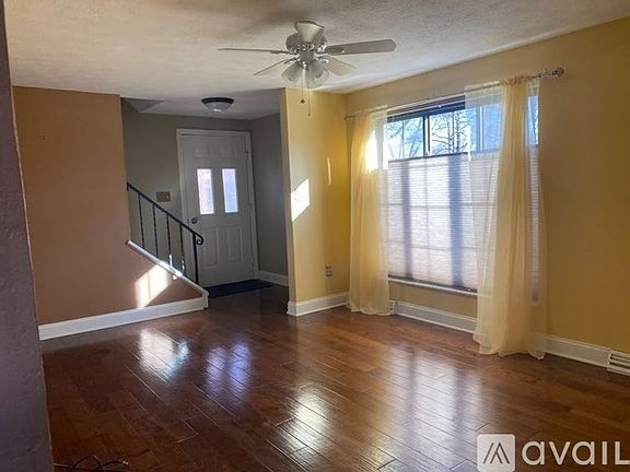 3rd image of 812 Sewickley Heights Dr #812