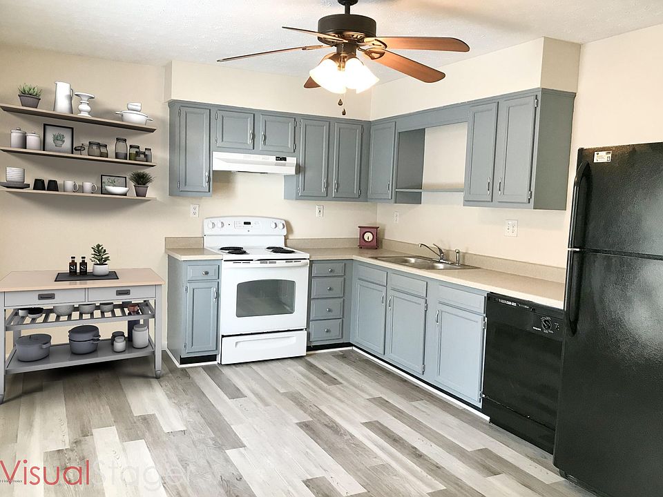 Eat in kitchen