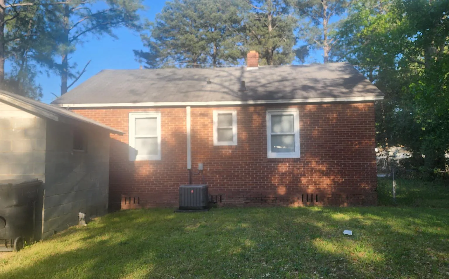 2 bed, 887 sqft, $1,250 — Photo 2