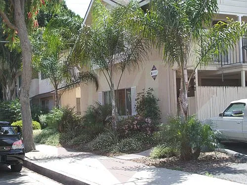 1 bed, $2,500 — Photo 1