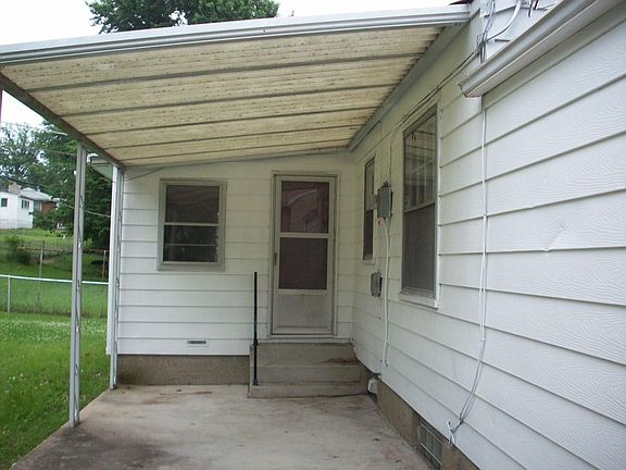 2nd image of 10124 Newbold Dr
