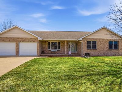 620 Melinda Dr, Peosta, IA, 52068