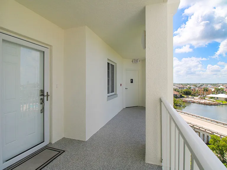 35 Bluebill Ave #B-702 — Photo 8