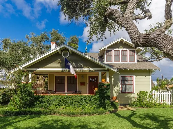 202 S Whitney St, Aransas Pass, TX 78336