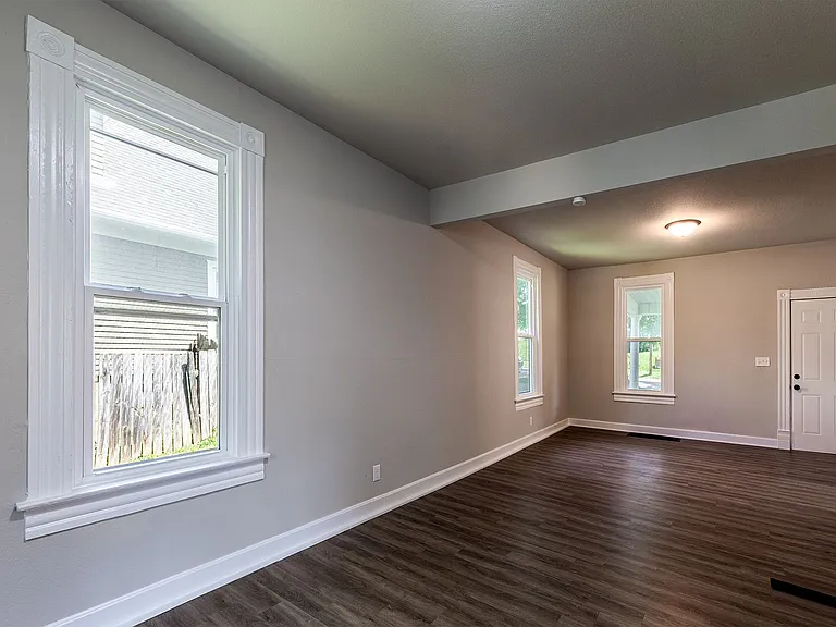 2905 Olive St — Photo 15
