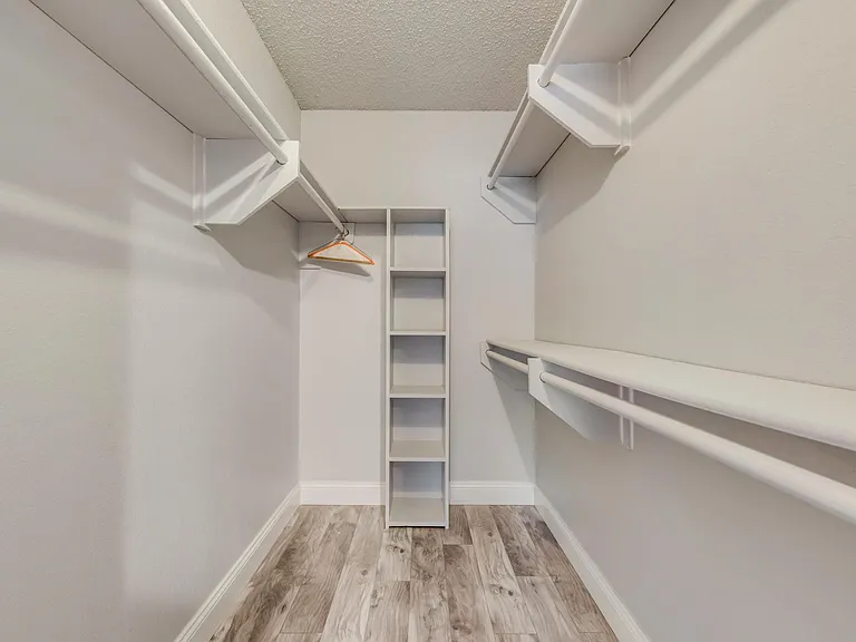 1002 Canary Ln — Photo 9