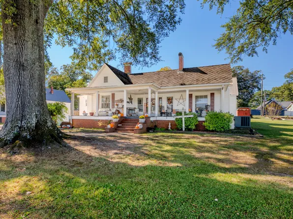 69 Myers Ave, Trion, GA 30753