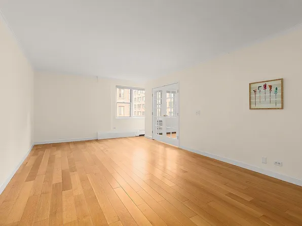 1175 York Ave APT 11B, New York, NY 10065