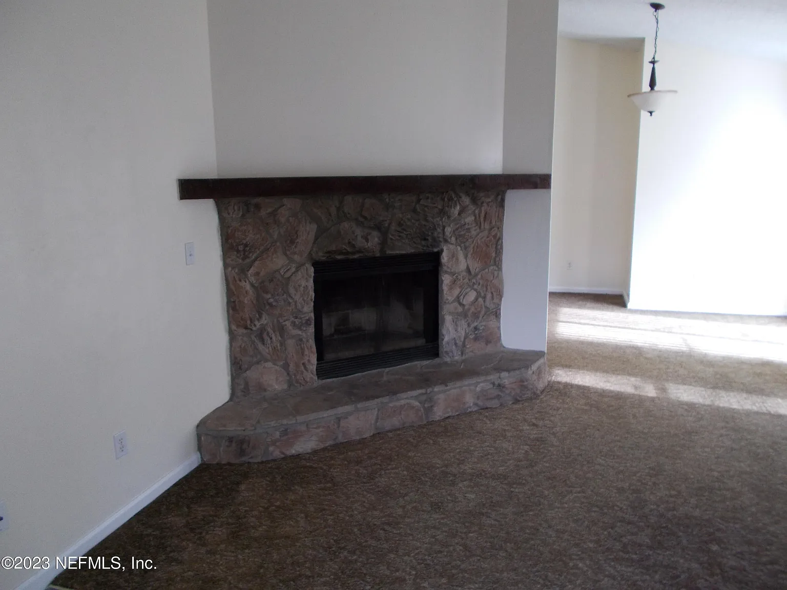 2 bed, 2.0 bath, 1034 sqft, $1,600 — Photo 2